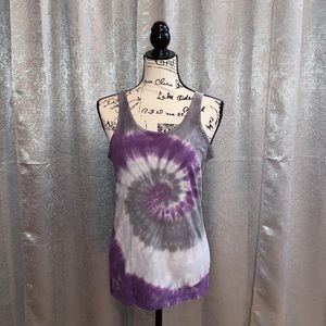 Super cute tie dye tank size large